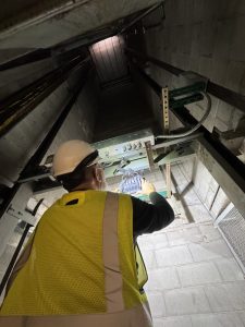 ferens-elevator-service-at-work-43